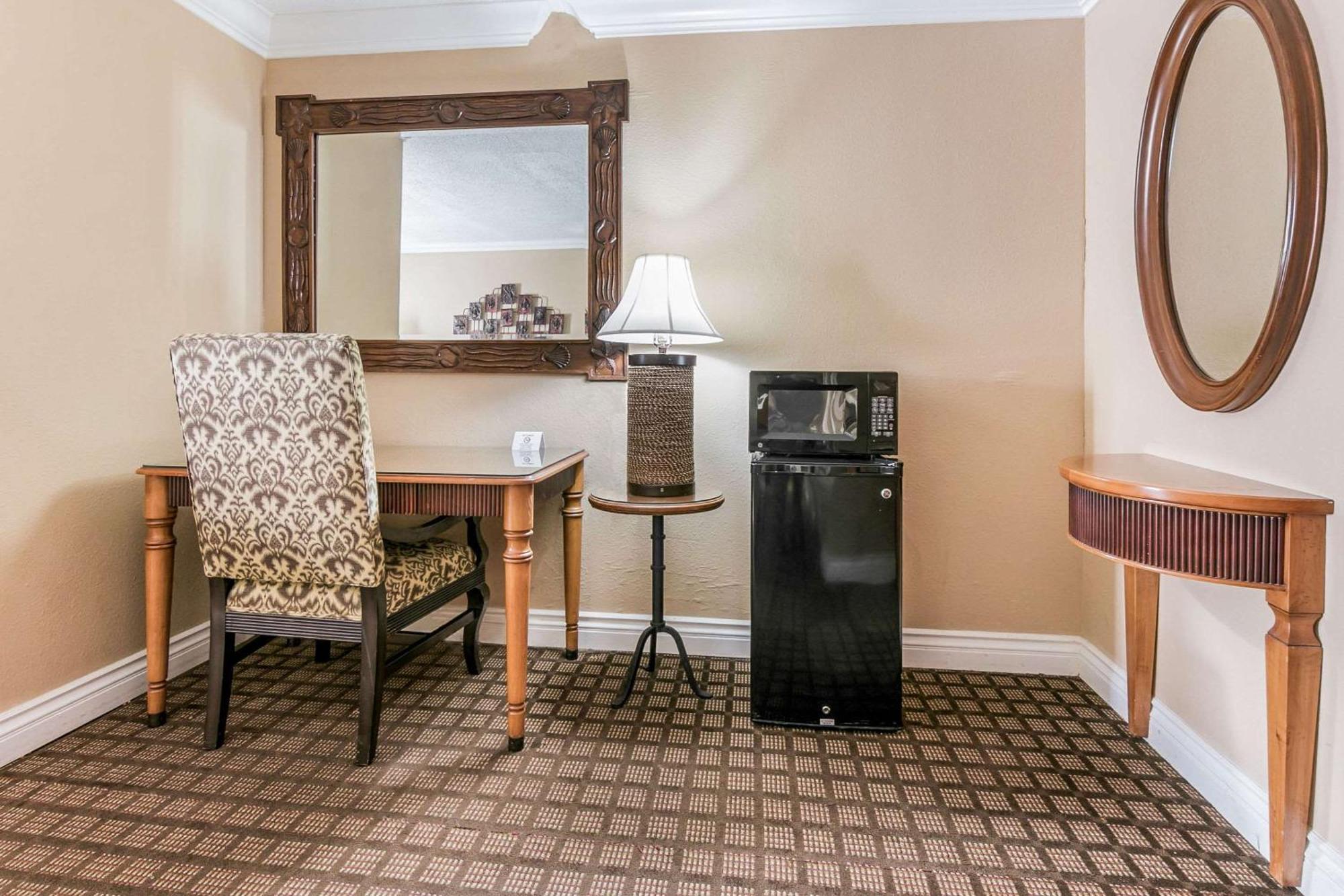Quality Inn & Suites Atlanta Airport South College Park Dış mekan fotoğraf