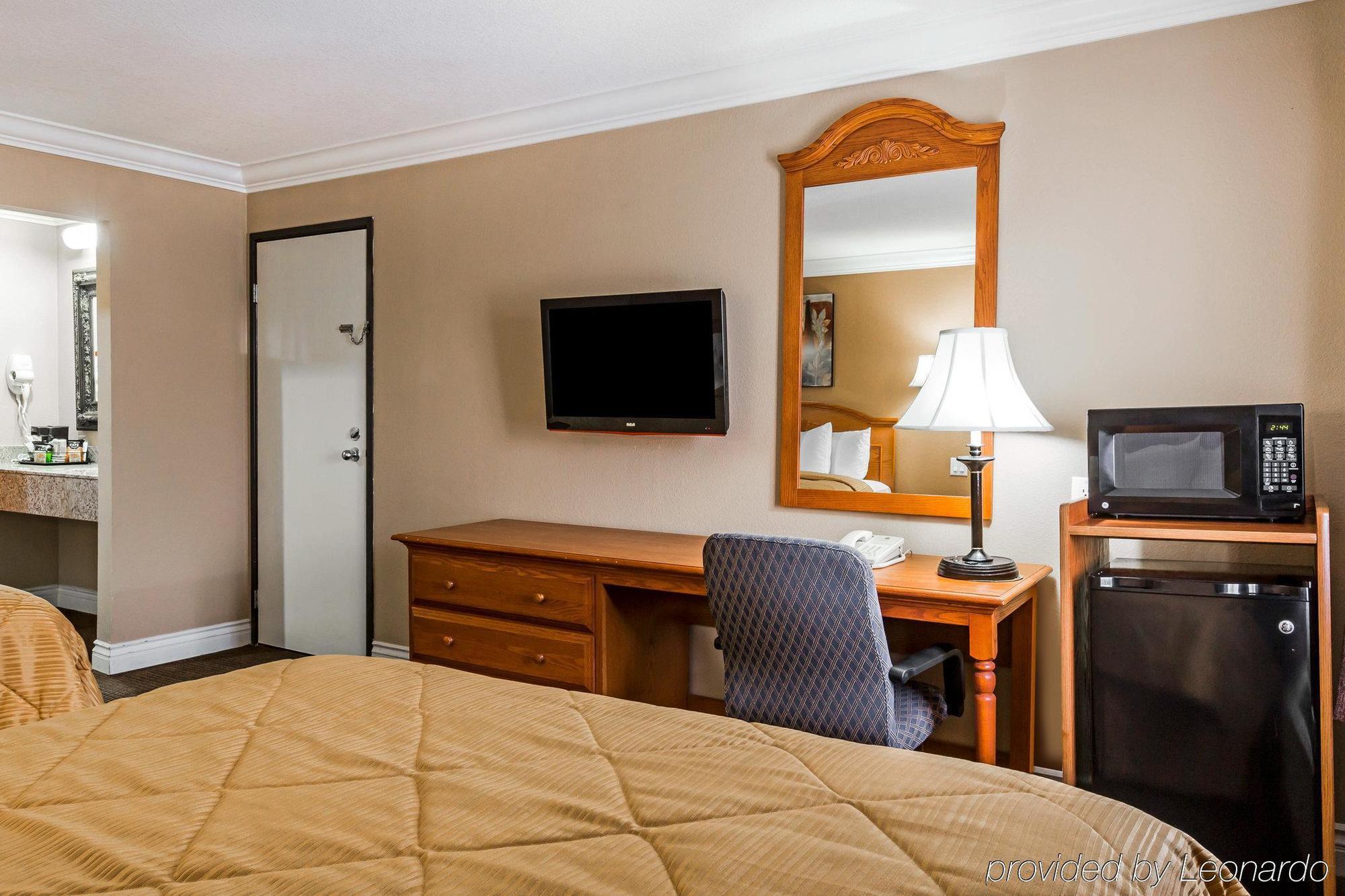 Quality Inn & Suites Atlanta Airport South College Park Dış mekan fotoğraf